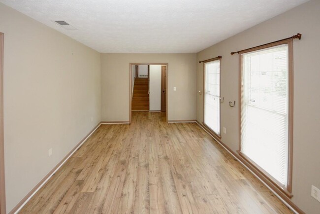 Building Photo - 4033 Scenic Mountain Dr SW