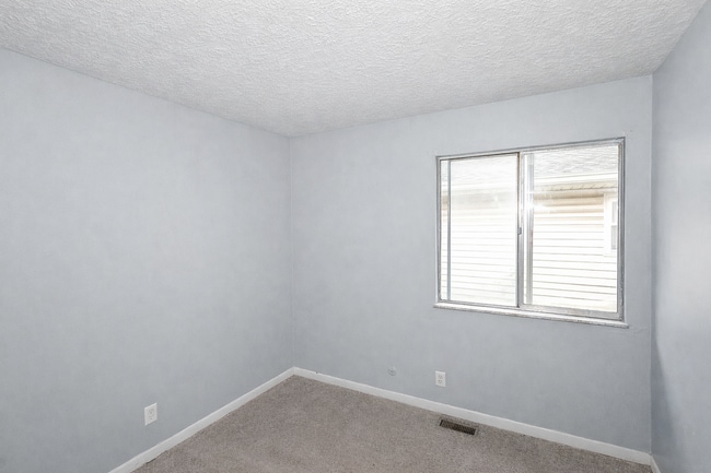 Building Photo - 4838 W Troy Ave