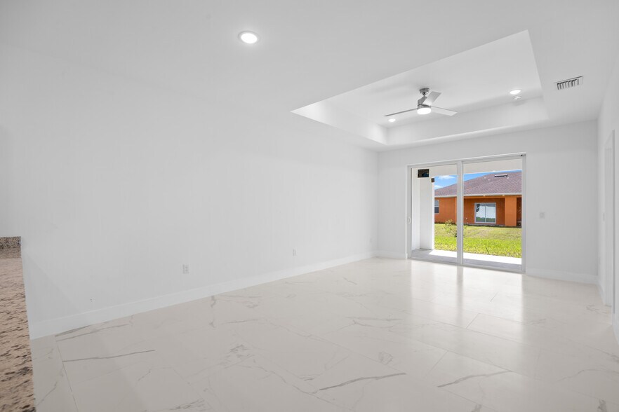 Building Photo - 1136 Ichabod Ave