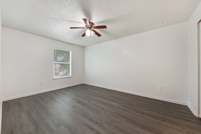 Building Photo - ASSISI LN #1007 - Patricia J. Gauthier Trust