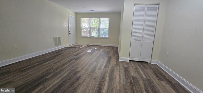 Building Photo - 8883 Rusland Ct