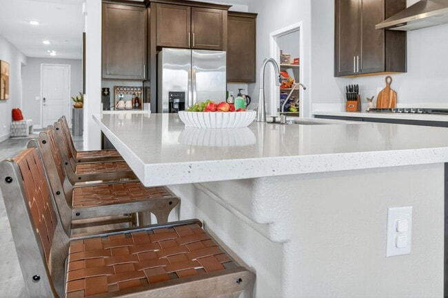 Building Photo - 1024 Saker Falcon Dr