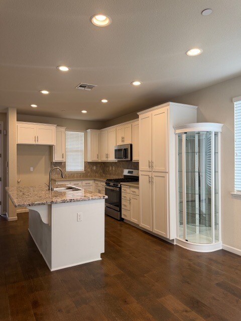 Building Photo - 3936 Purple Finch Ln