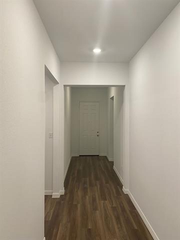Building Photo - 1613 Pne Vly Dr