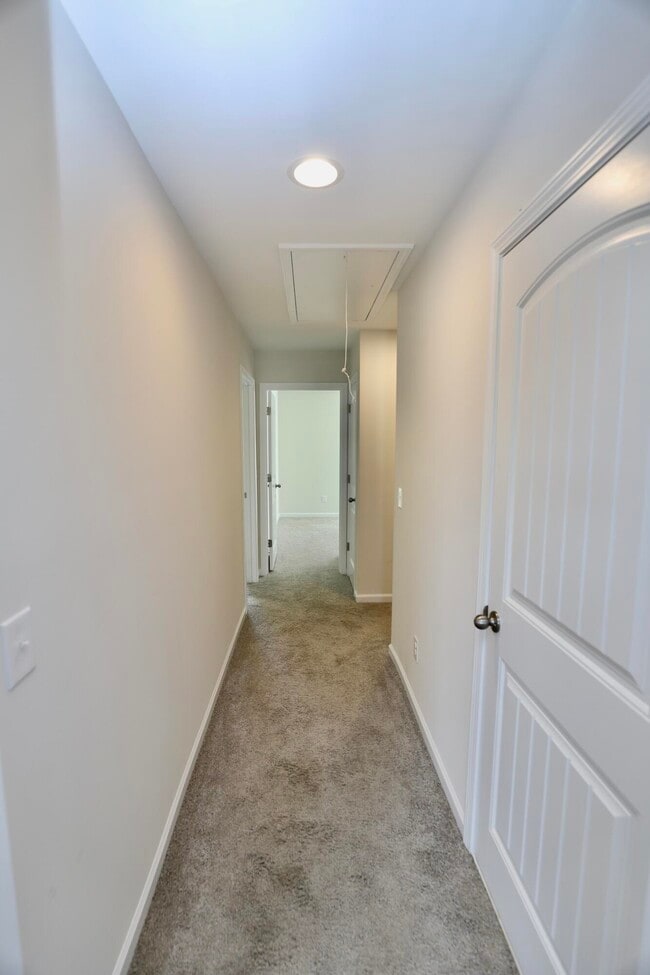 Building Photo - 1854 Gabriel Ln