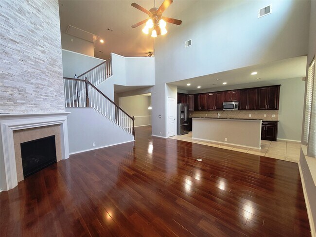 Building Photo - 17006 Cherokee Lake Ln