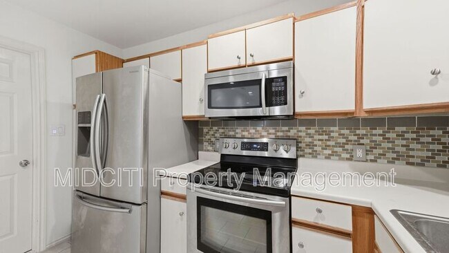 Building Photo - 1233 Hollyhock Ln
