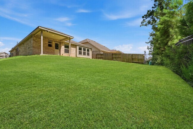 Building Photo - 28106 Aspen Horizon Dr