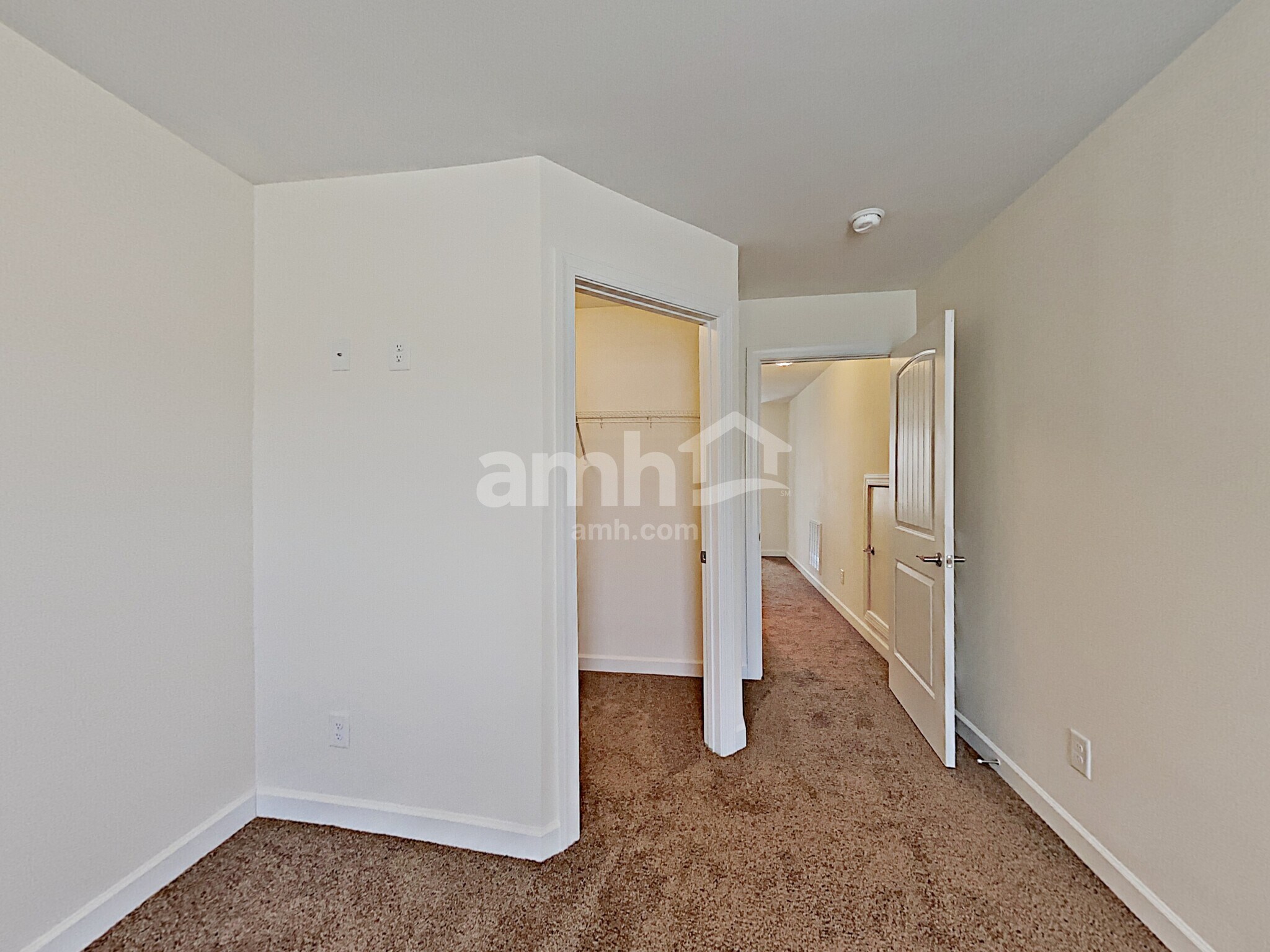 Building Photo - 4343 Freemark Dr