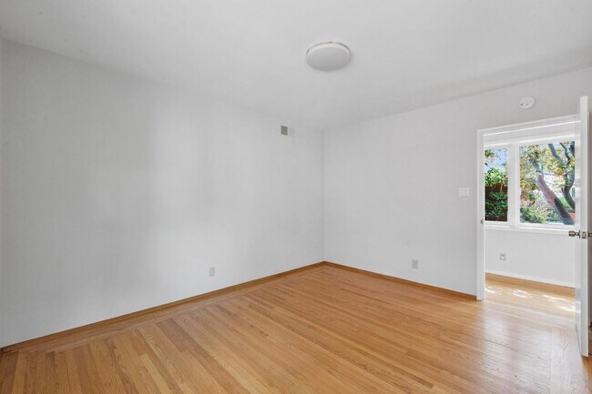 Building Photo - 5960 McAndrew Dr