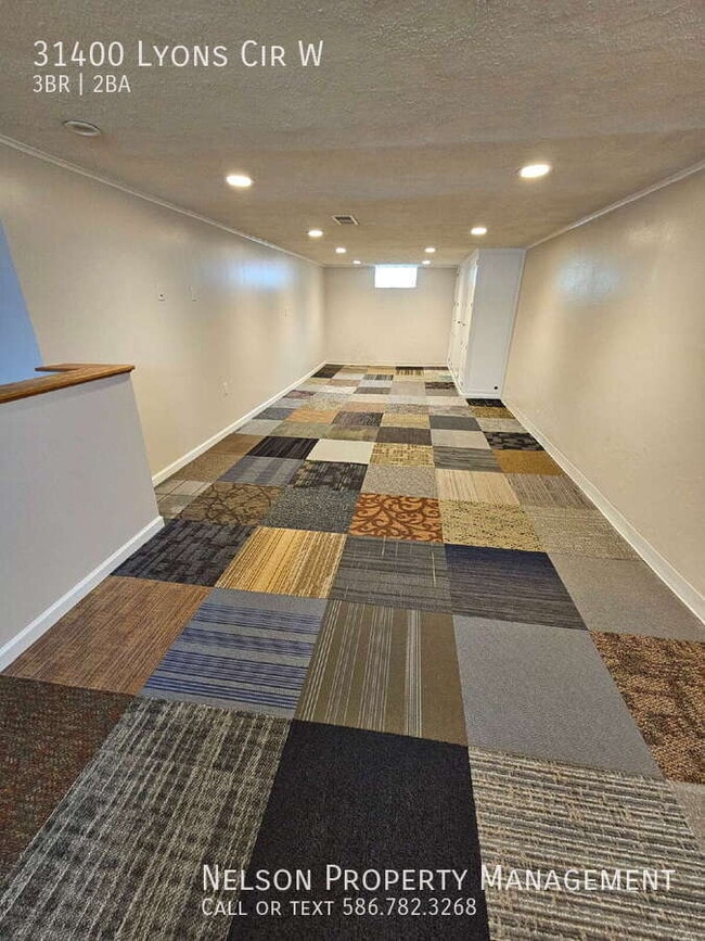 Building Photo - 31400 Lyons Cir W