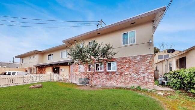 Building Photo - 2232 Seminary Ave