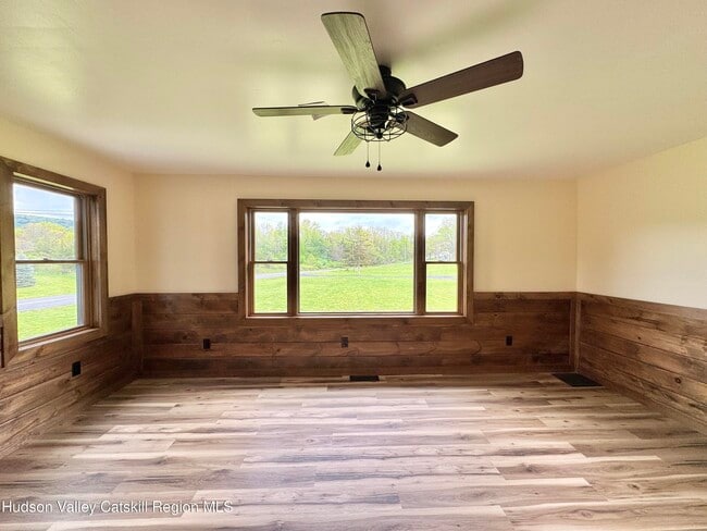Building Photo - 568 Old Plank Rd