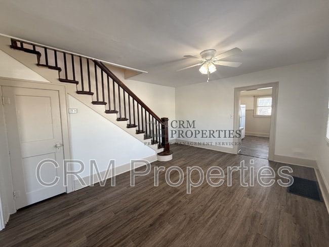 Building Photo - 811 N Webster St