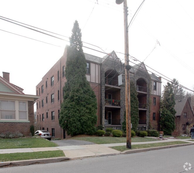 Primary Photo - 20 Cornell Pl