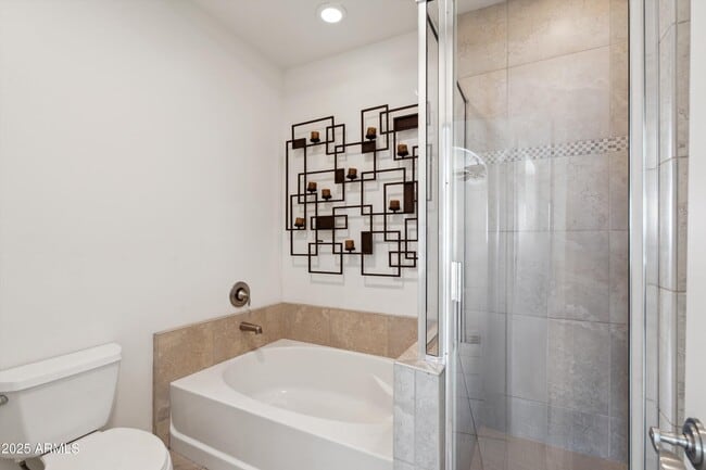 Building Photo - 10757 N 74th St