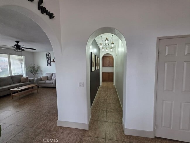 Building Photo - 15895 Green Acres Ct