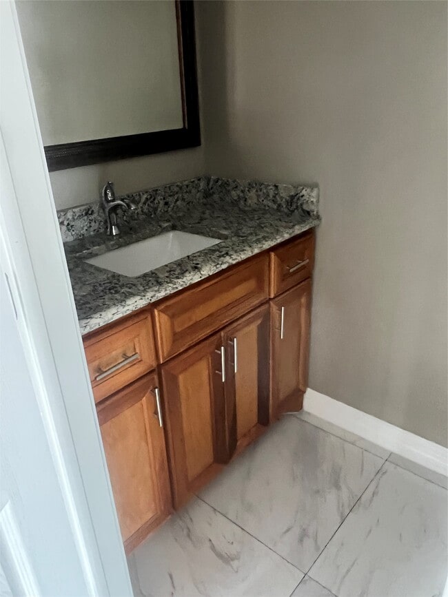 Building Photo - 341 Cartersville St