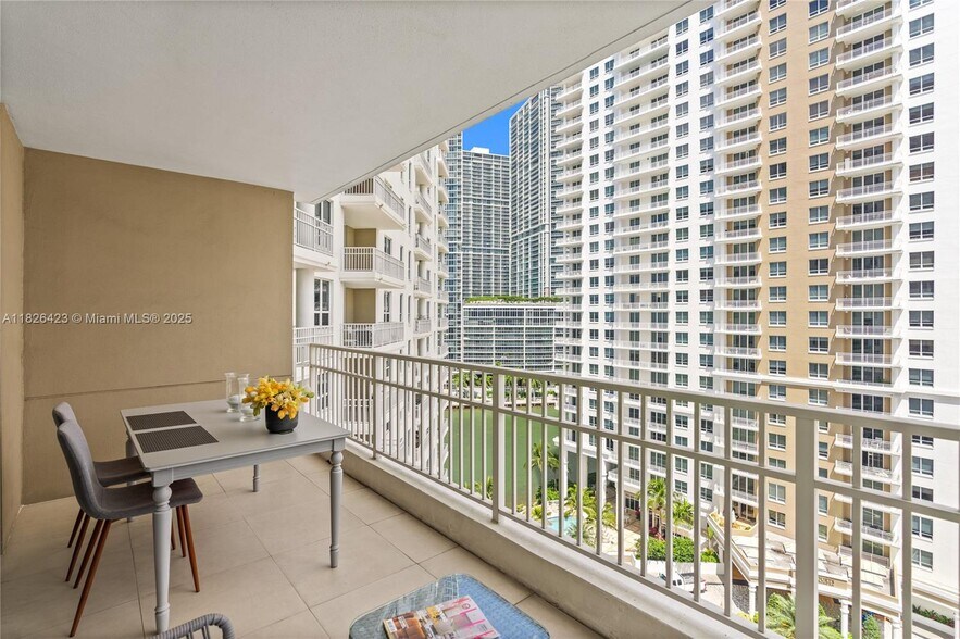 Building Photo - 701 Brickell Key Blvd