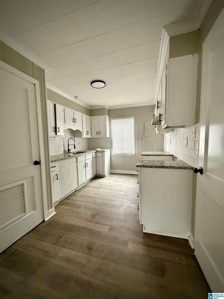 Building Photo - 628 Heflin Ave E