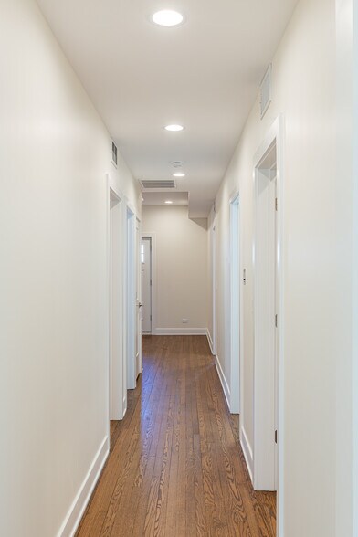 Hallway - 6527 N Newgard Ave