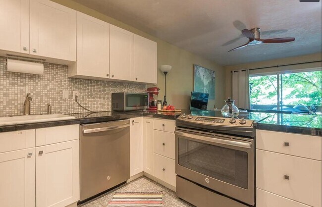 Primary Photo - 5224 SW 42nd Ave