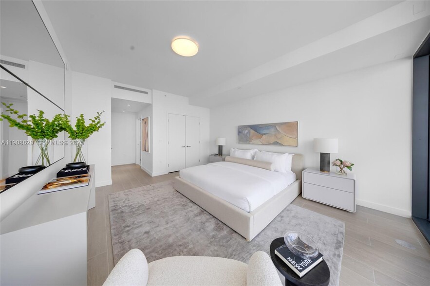 Building Photo - 500 Alton Rd