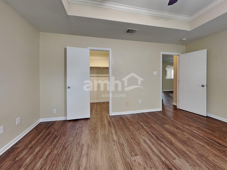 Building Photo - 8102 Sweetstone Bluff Ln