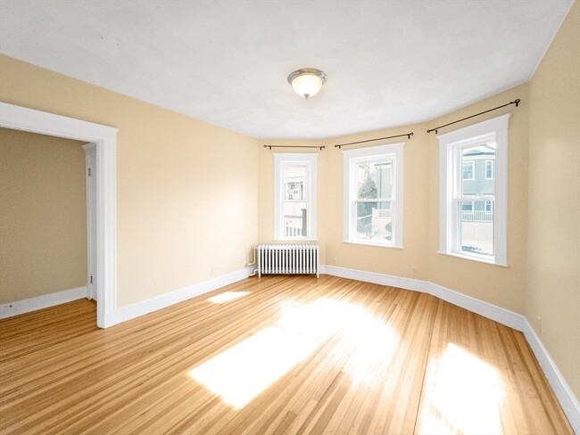 Building Photo - 24 Montvale St