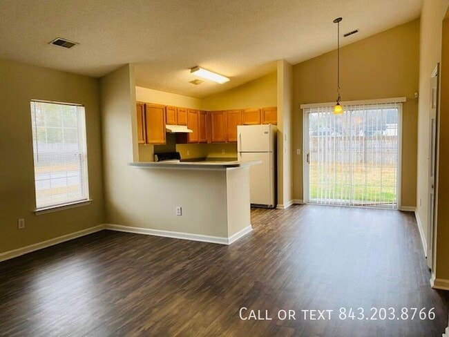 Building Photo - 414 Beverly Dr