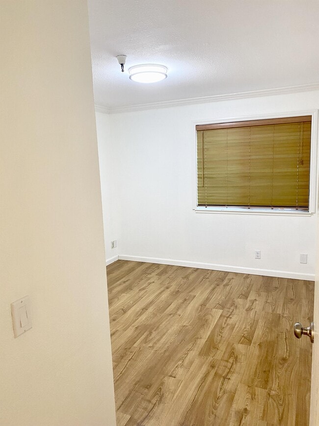 Building Photo - 1775 Panda Way