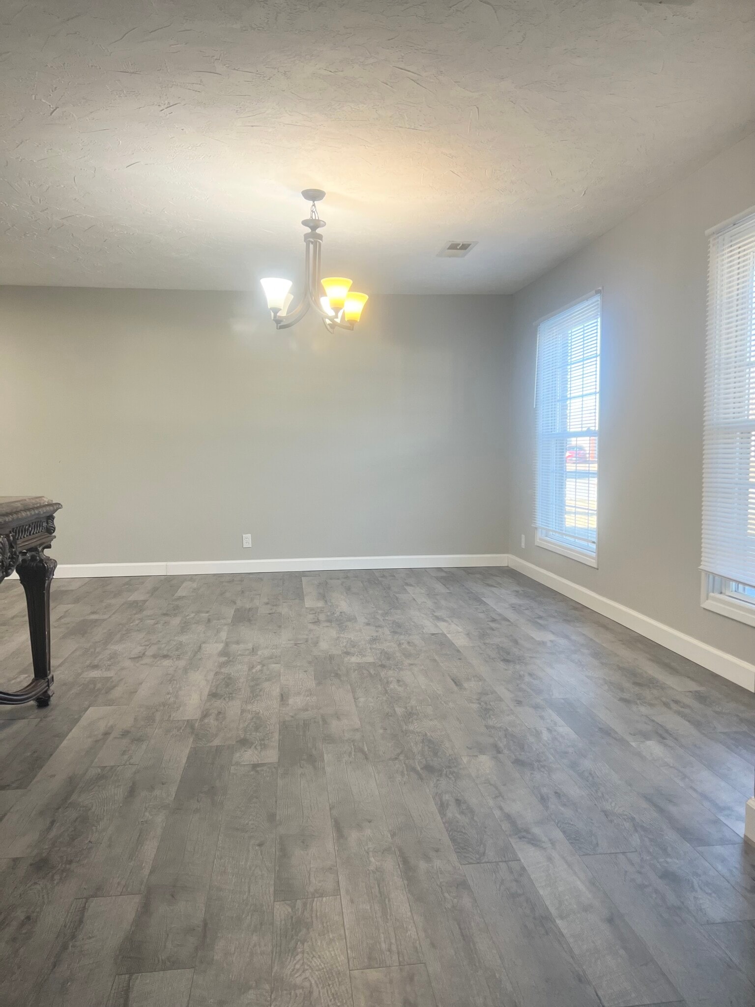 Building Photo - 3912 Manorwood Dr