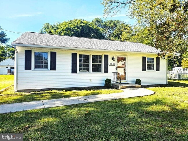 Building Photo - 308 Carey Ave