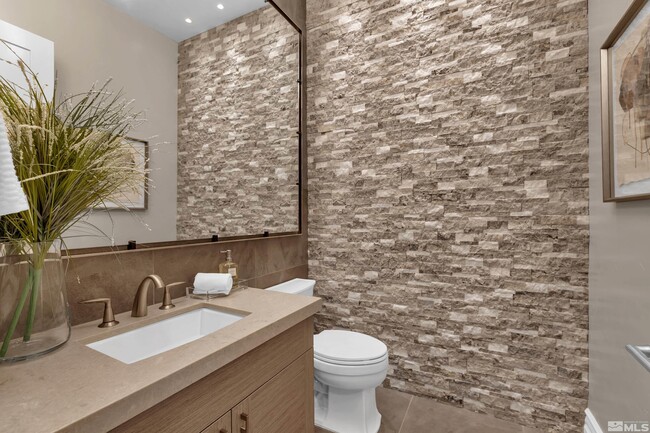 Building Photo - 724 W Pleasant Oak Trl