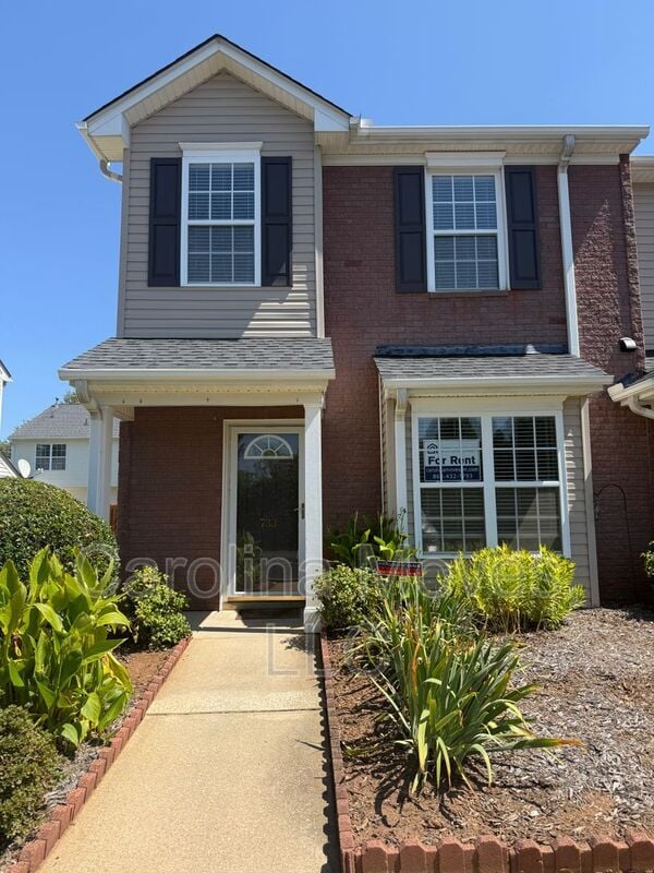 Building Photo - 733 Rock Hill Ct