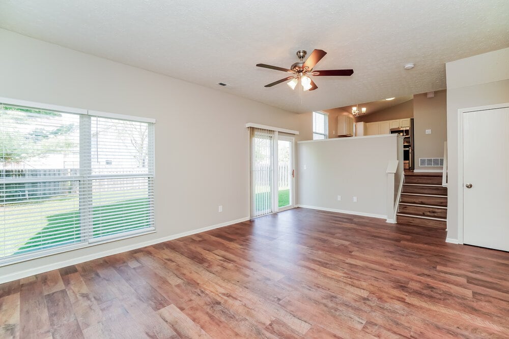 Building Photo - 5664 Dashshund Ct