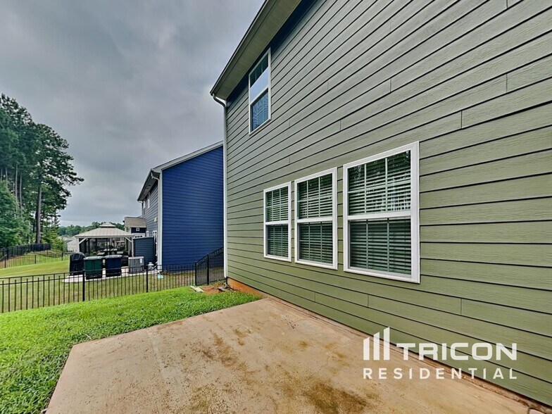 Building Photo - 187 Falls Cove Dr