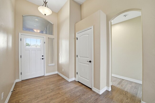 Building Photo - Fabulous Northern Colorado Springs Location! Academy School District 20!