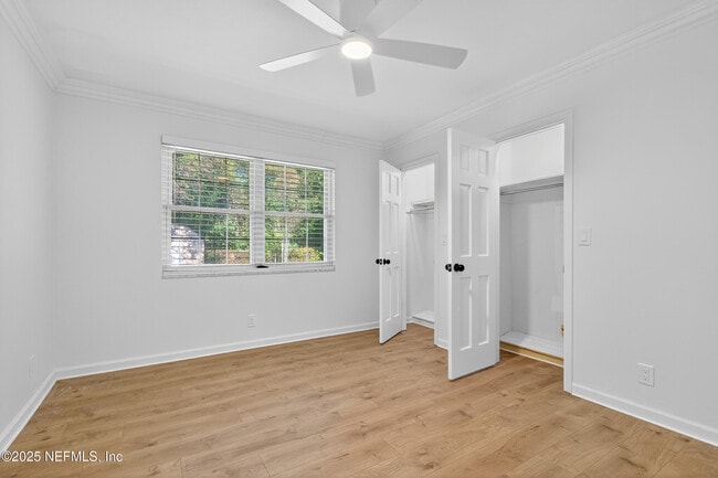 Building Photo - 6201 Grayling Dr