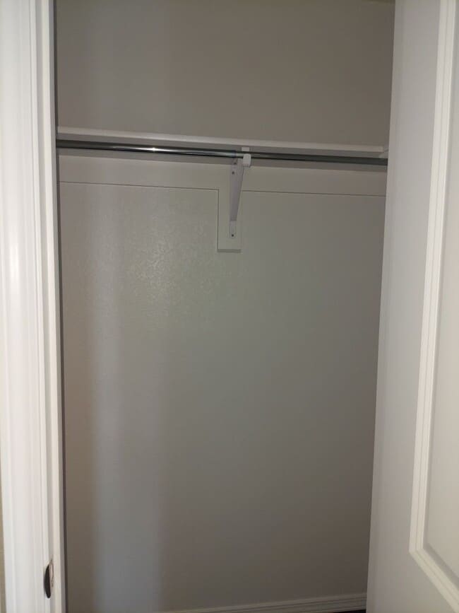 Building Photo - 2118 Ingalls Ln