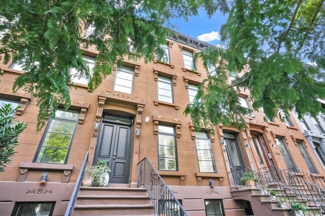 Building Photo - 312 Clifton Pl