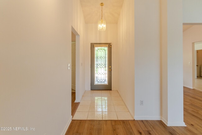 Building Photo - 1623 Sandy Springs Dr