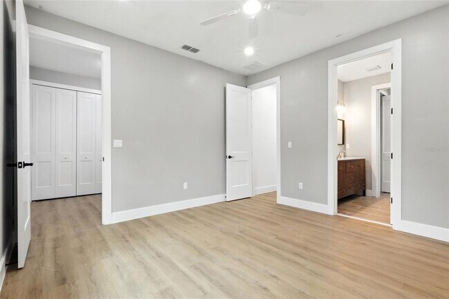 Building Photo - 7000 N 19th St