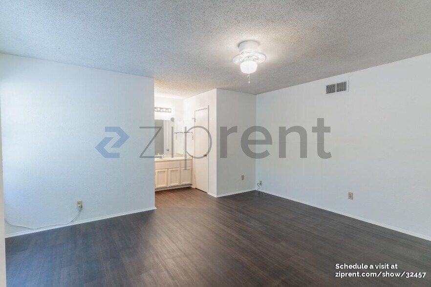 Building Photo - 4708 Carsonhill Dr