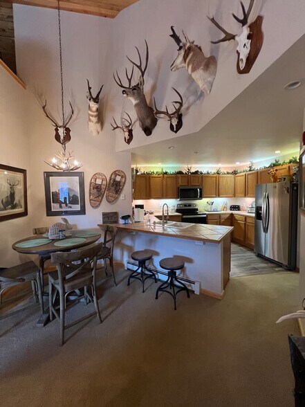 Building Photo - 290 Revett Dr