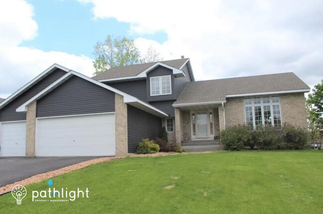 Primary Photo - 4817 Oxborough Gardens