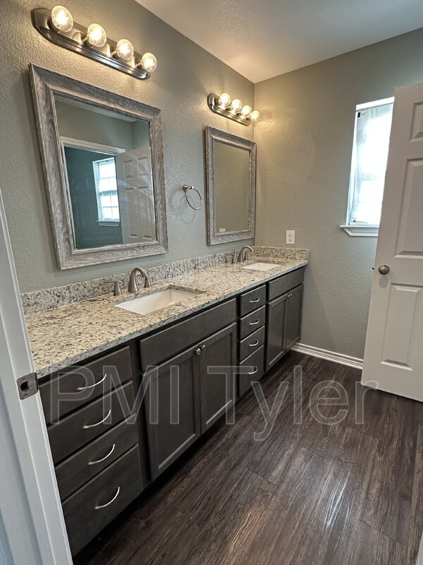 Building Photo - 1109 Engle St