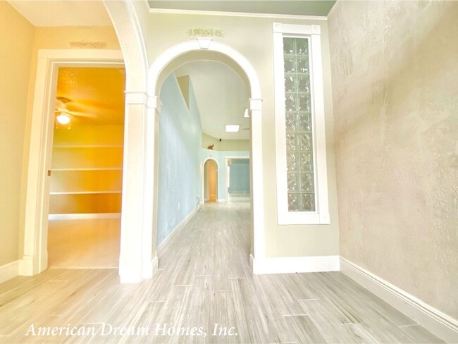 Building Photo - Wonderful Home in Andover Lakes!