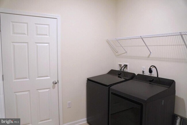 Building Photo - 1 Culvert Dr