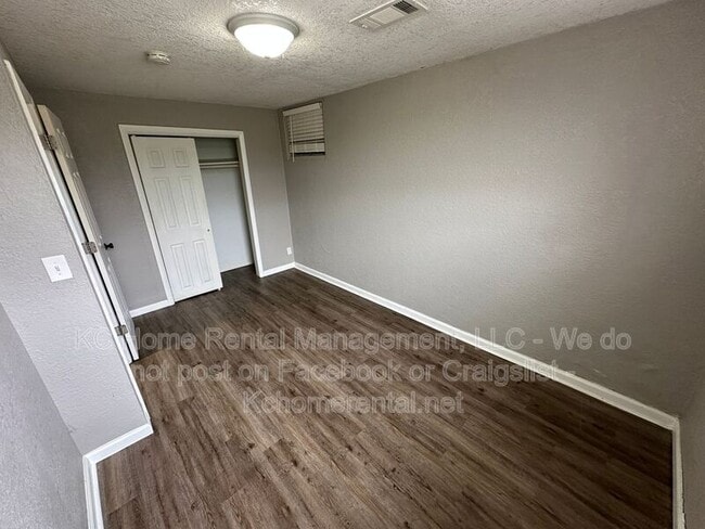 Building Photo - 300 Hill St